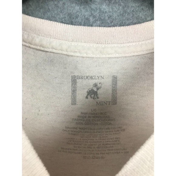 Brooklyn Mint Shirt Mens L White Biggie Smalls Notorious B.I.G. Rapper Hip Hop - Picture 5 of 9